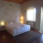 Villa Naousa Villa *