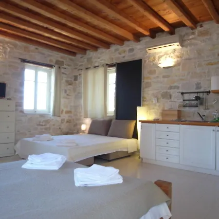 Villa Naousa Naousa