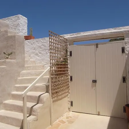 ヴィラ Villa Naousa