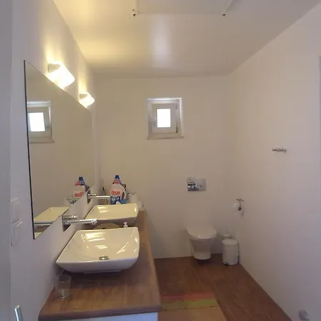 ヴィラ Villa Naousa