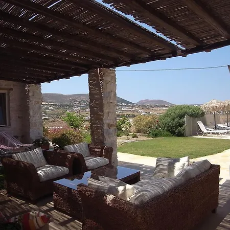 ヴィラ Villa Naousa *