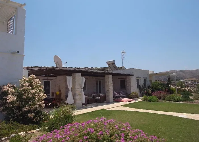 别墅 纳乌萨别墅 *