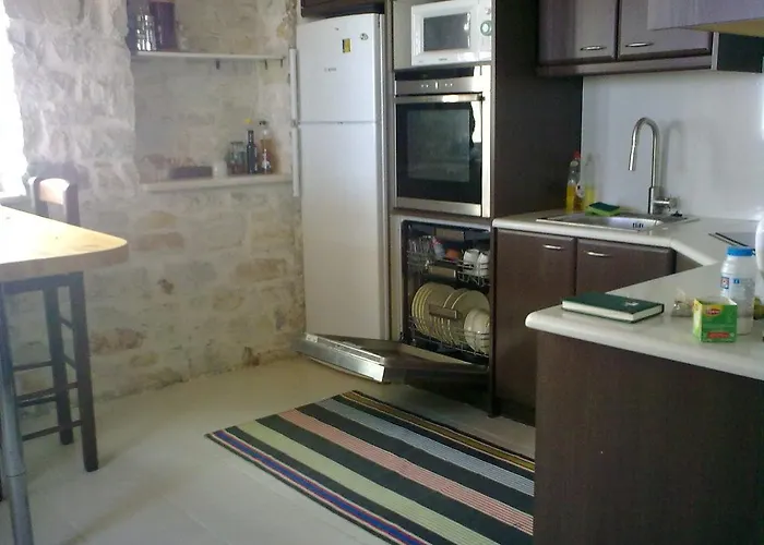 纳乌萨别墅 别墅 *